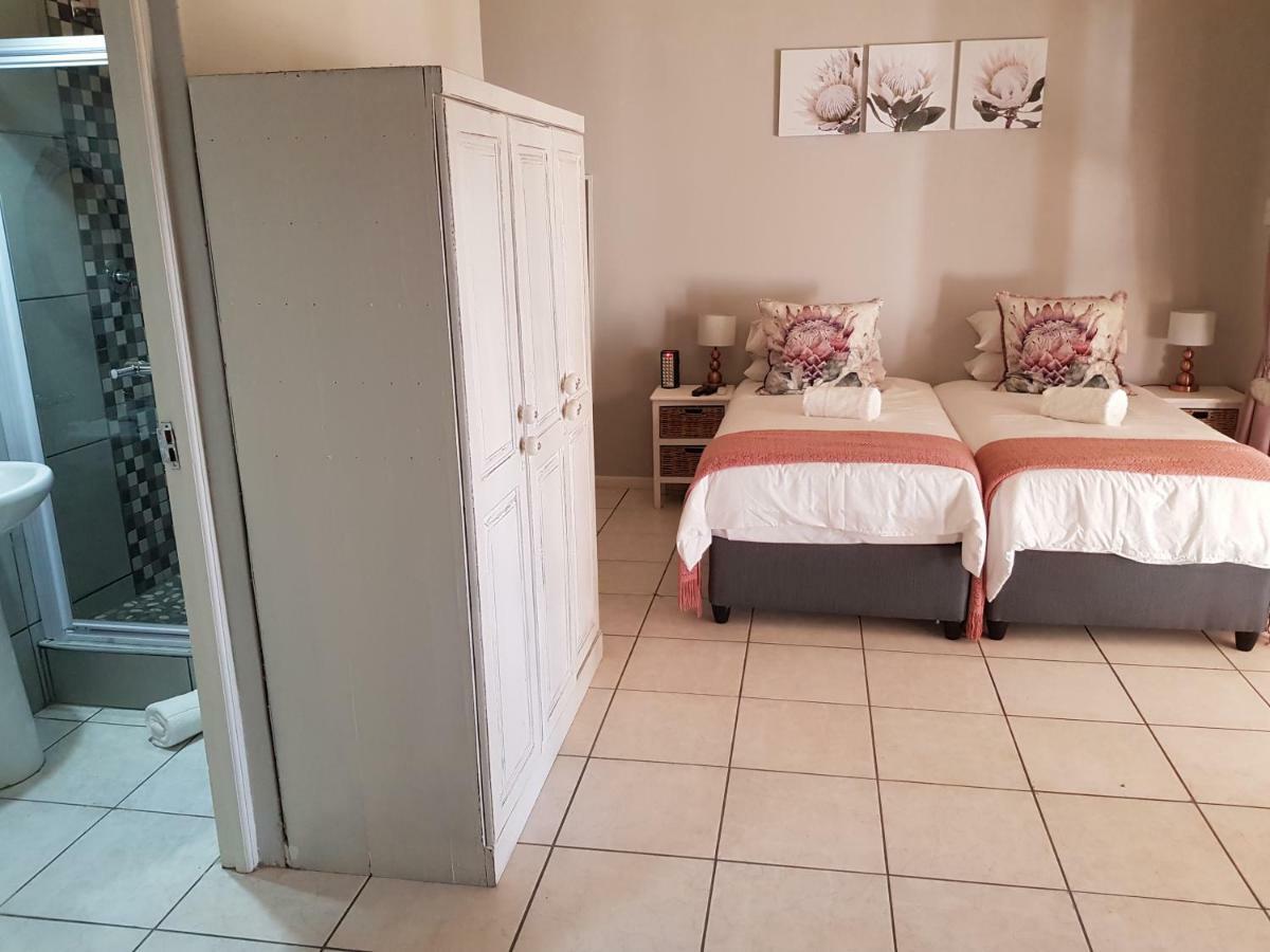Zonnevanger Guesthouse Noorder-Paarl エクステリア 写真